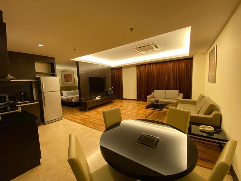 Hotel Grand Paragon 4*