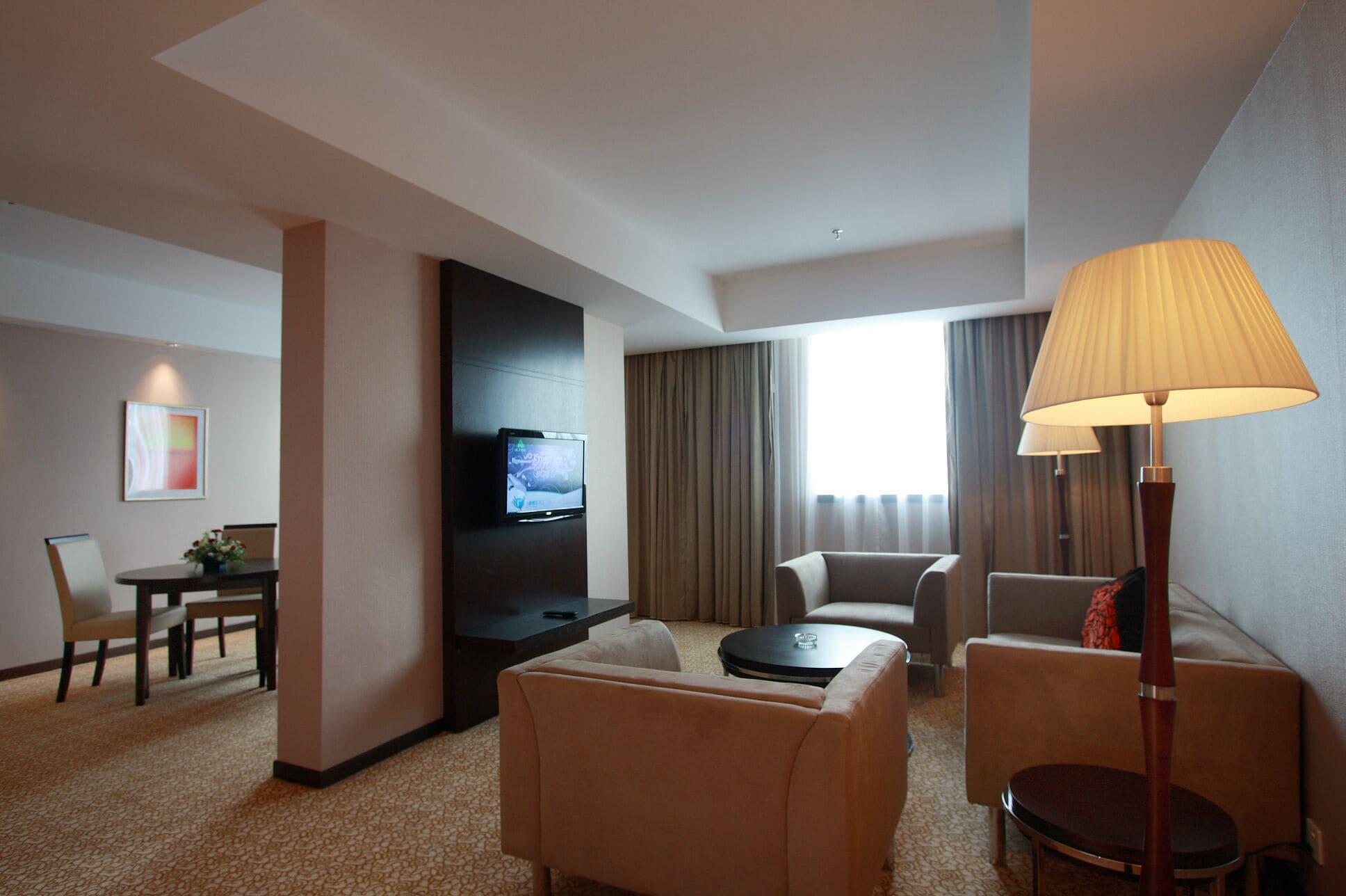 Hotel Grand Paragon 4*