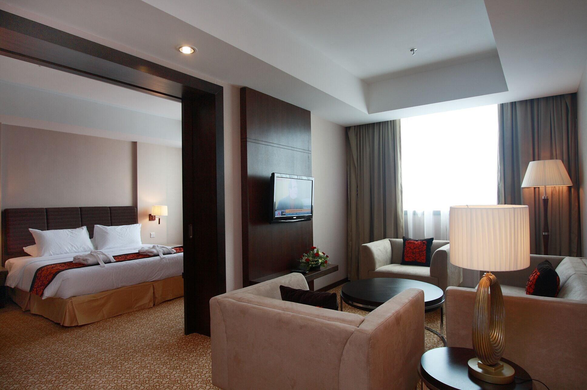 Hotel Grand Paragon