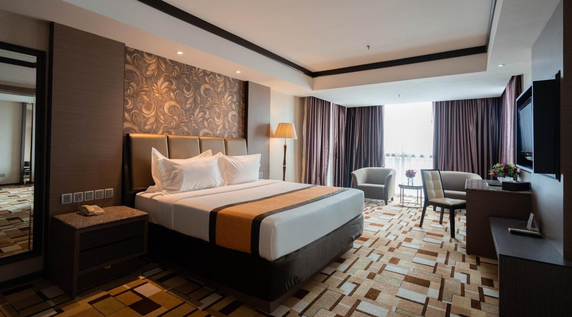 Hotel Grand Paragon